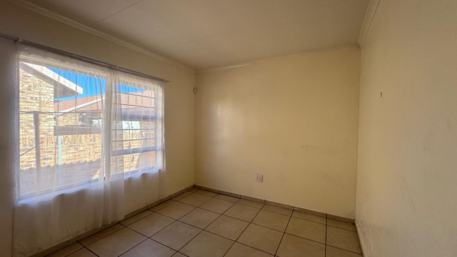 2 Bedroom Property for Sale in Riviera Northern Cape